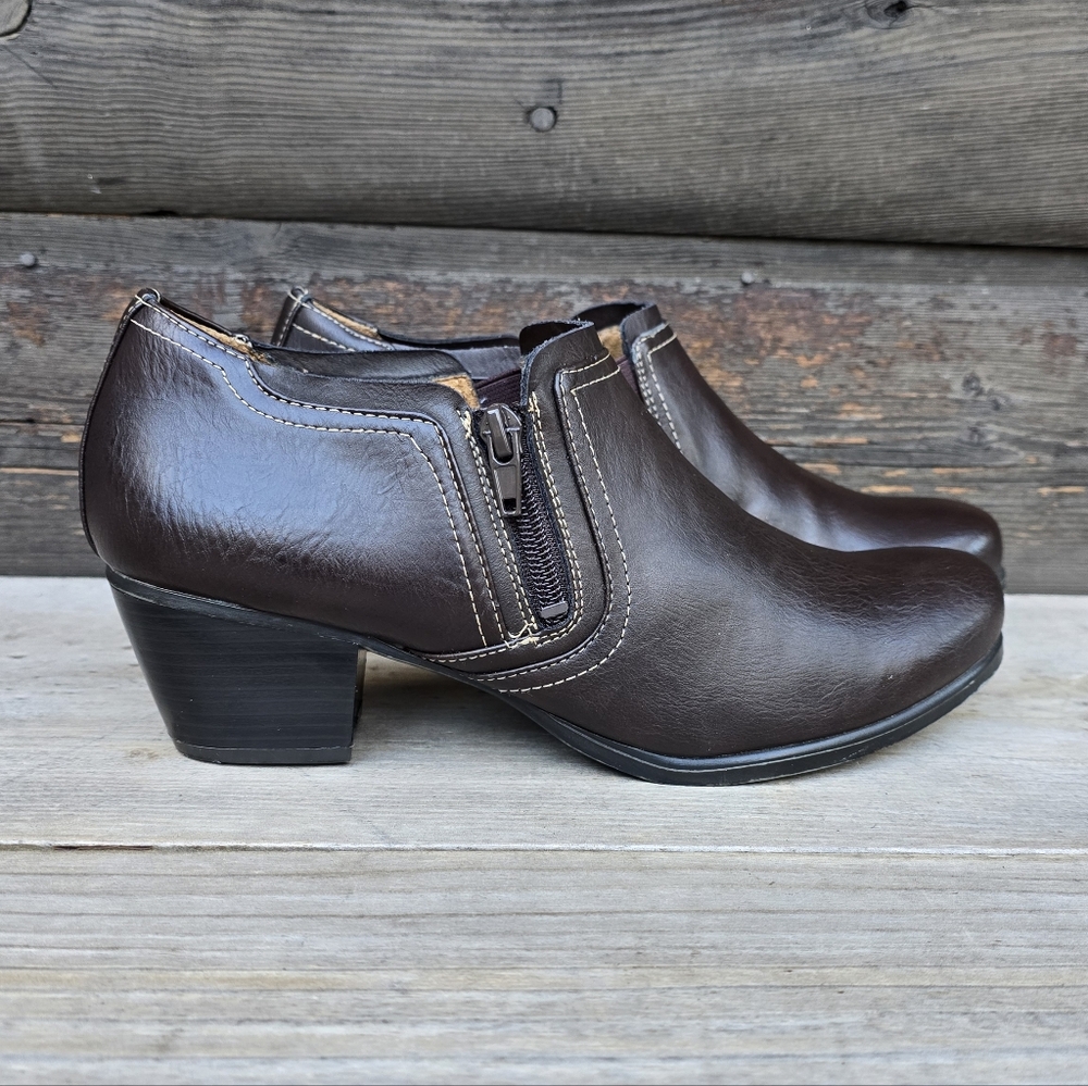 Natural Soul Kasta Y2K Dark Academia Block Heel Comfort Ankle Bootie 9.5M